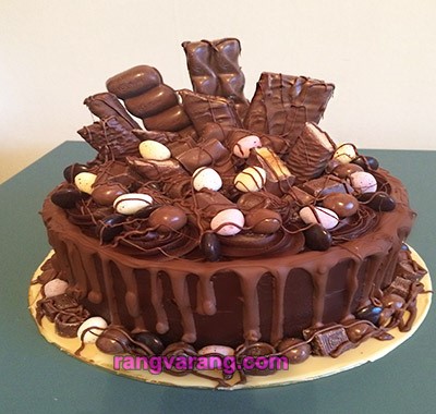 تزیین کیک تولد شکلاتی در خانه