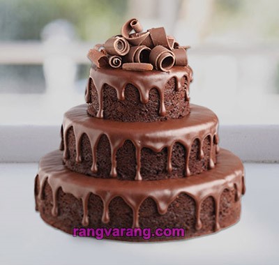 تزیین کیک شکلاتی با شکلات آب شده
