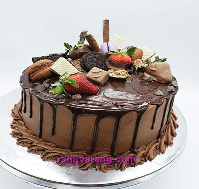 تزیین کیک با بیسکویت و شکلات